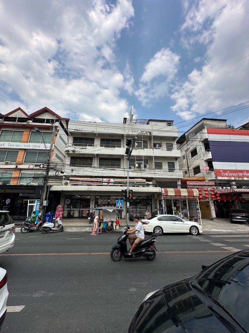 ขายอาคารพาณิชย์ 3.5 ชั้น ทำเลทองแบริ่ง ตรงข้าม รร.เซนต์โยเซฟ พร้อมผู้เช่า(7-11) ผลตอบแทน มากกว่า 5 เปอร์เซ็น รูปที่ 2