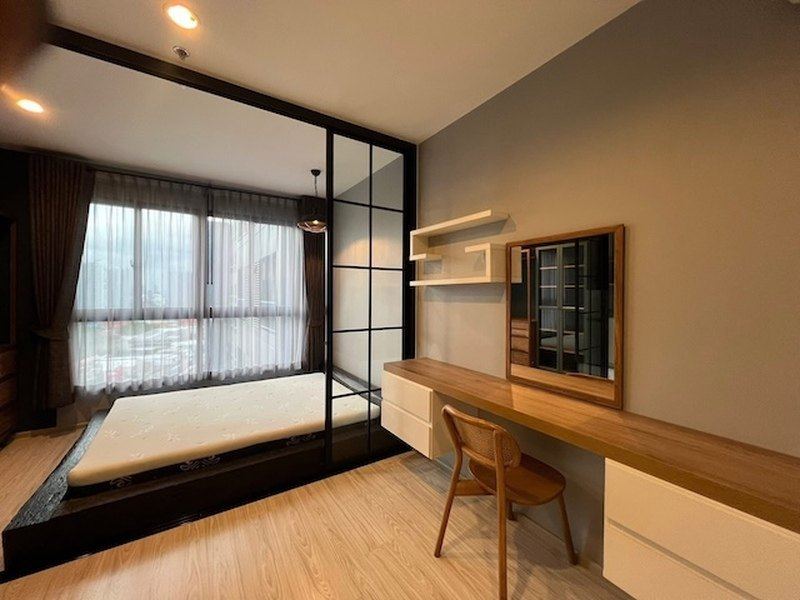 Ideo Mobi Eastgate Safe Convenient 18th Floor BTS Bangna