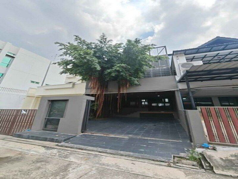 ให้เช่าอาคาร 3 ชั้น 350 ตรม 5 ห้องทำงาน 4 ห้องน้ำพระราม 9 ซ.19 ทะลุออกถ.เอกมัย-รามอินทราได้