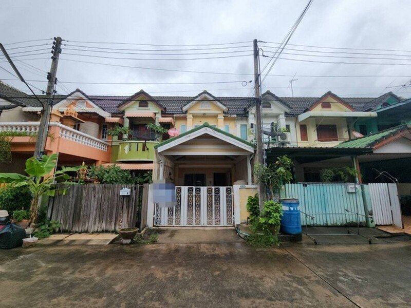 ขายทาวน์เฮ้าส์  หมู่บ้านไดมอนด์ วิลล์ ซอยลำลูกกา 11 ปทุมธานี