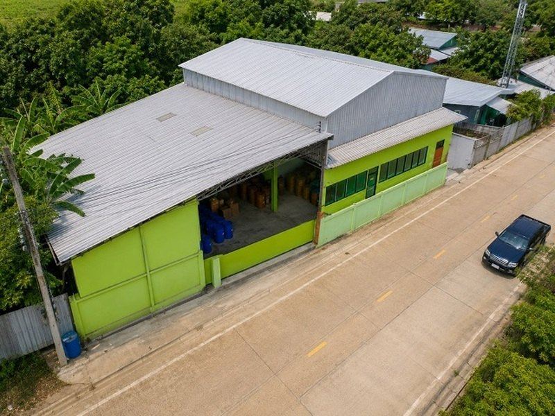 ลำลูกกา คลอง5 ด่านเก็บค่าผ่านทางธัญบุรี โกดัง 700-800 ตร.ม ลด40% เลียบด่วนลำลูกกา บึงคำพร้อย . พร้อมออฟฟิศ 4 ห้อง ใกล้มอเตอร์เวย์ 200 ม