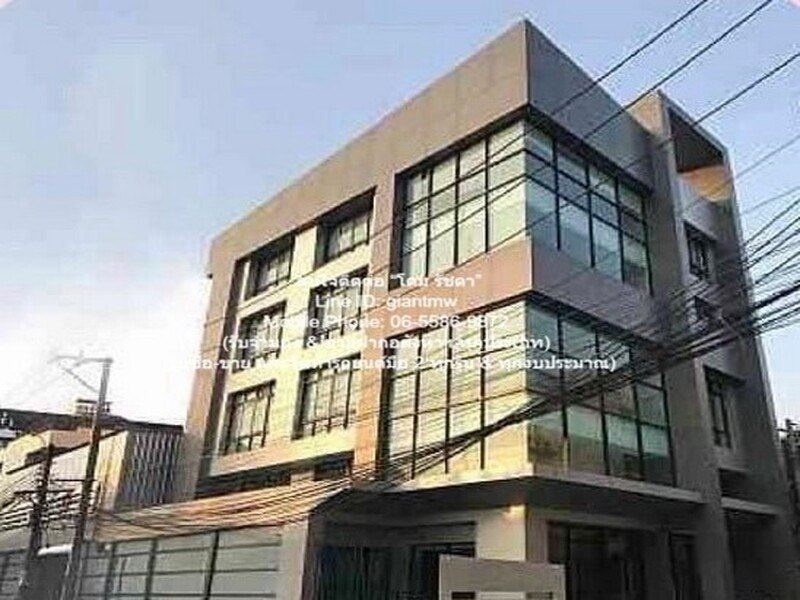 OFFICE ขายอาคารสำนักงาน พร้อมคลังสินค้า 4 ชั้น บนถนนรามคำแหง 88 ตร.ว. พท. 0 ไร่ 0 ngan 88 ตรว.  ไม่ไกลจาก  Airport Rail Link สถานีรามคำแหง ราคาถูก กรุงเทพ
