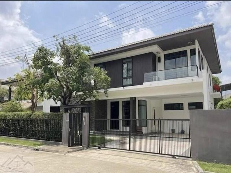 HR 9945 ให้เช่าบ้านเดี่ยว 2 ชั้น 83 ตรว. 4 ห้องนอน มัณฑนา ศรีนครินทร์ บางนา โซนส่วนตัว ใกล้คลับเฮาส์ ใกล้ Food Land ศรีนครินทร์