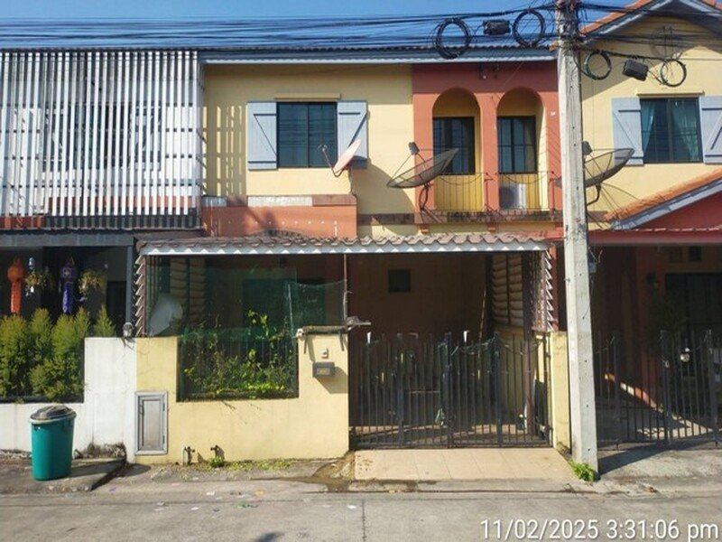 ขายทาวน์โฮม 2 ชั้น พาลาซเซตโต้ อำเภอคลองหลวง จังหวัดปทุมธานี