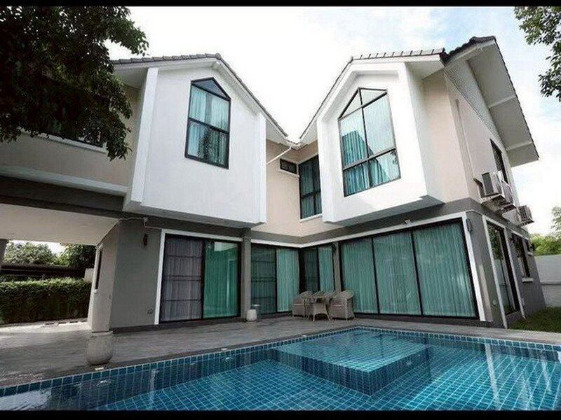 บ้านสวยหลังใหญ่ ทำเลดี เดินทางสะดวก เข้าอยู่ได้ทันที สันทราย