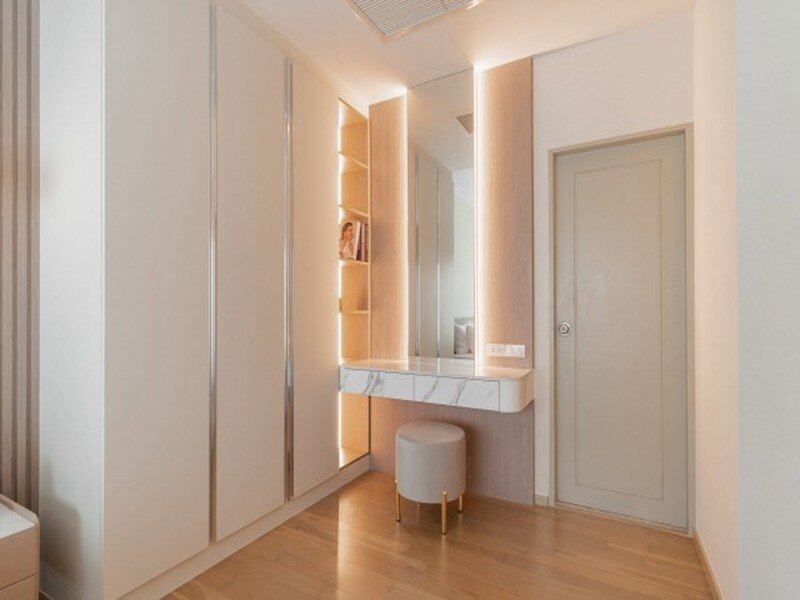 Noble Reveal Ekkamai spacious clean 15th floor BTS Ekkamai