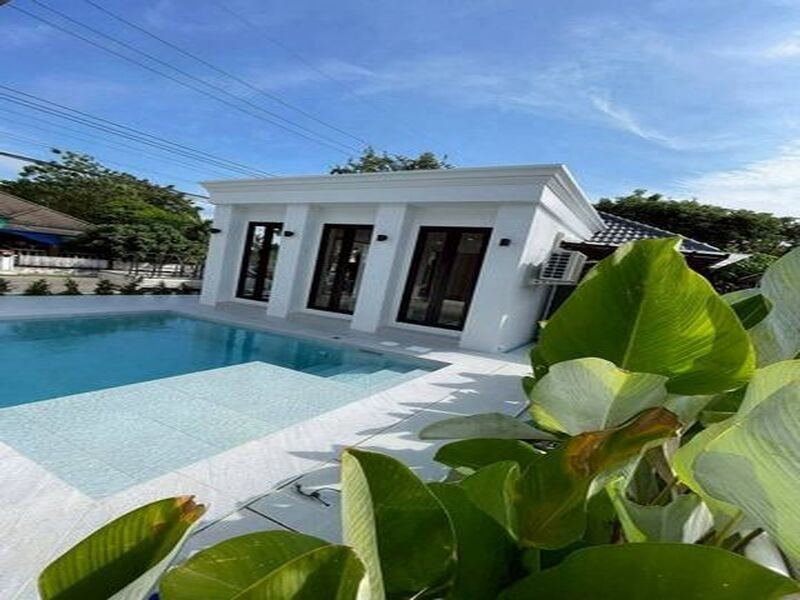 ให้เช่า 45,000 บาท/เดือน โซนหางดง Luxury Pool Villa บ้านพูลวิลล่า #รีโนเวทและสร้างใหม่ ตกแต่งทันสมัย สามารถปล่อยเช่า #Airbnb ได้