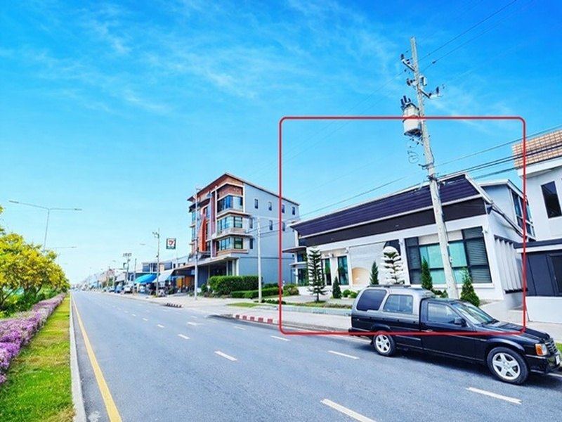 หน้าหมู่บ้านหรูนับ10,000หลัง โฮมออฟฟิศ เมกาโฮม คลีนิคความงาม ร้านนวด 4ห้อง 250ตรม. มีนบุรี 1 กม. หทัยราษฎร์ ติดถนนสามวา 80ตร.ว.