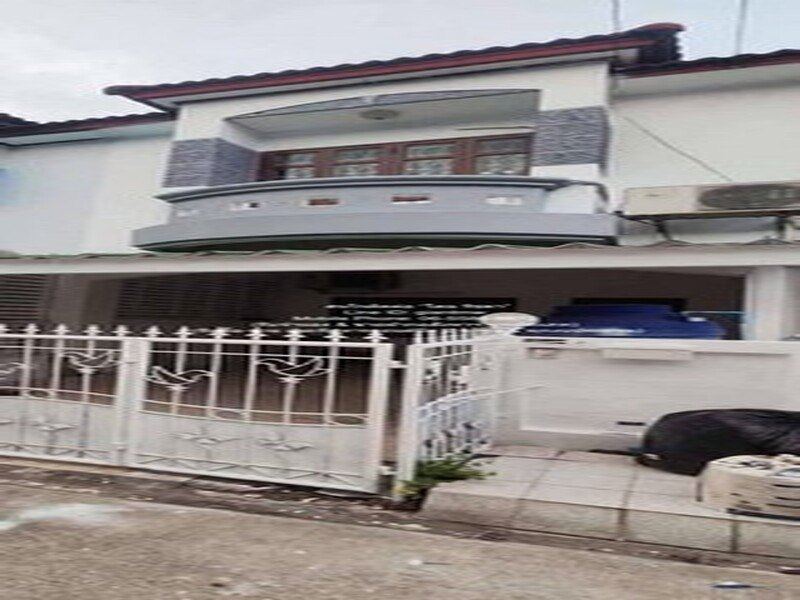 townhome ขายทาวน์เฮ้าส์ 2 ชั้น ถ.บ้านกล้วย-ไทรน้อย 16 ตร.ว. 3 น 2 น้ำ  16 ตาราง.วา 959999 บ. ใกล้กับ ตลาดน้ำไทรน้อย และวัดไทรน้อย ทำเลทอง