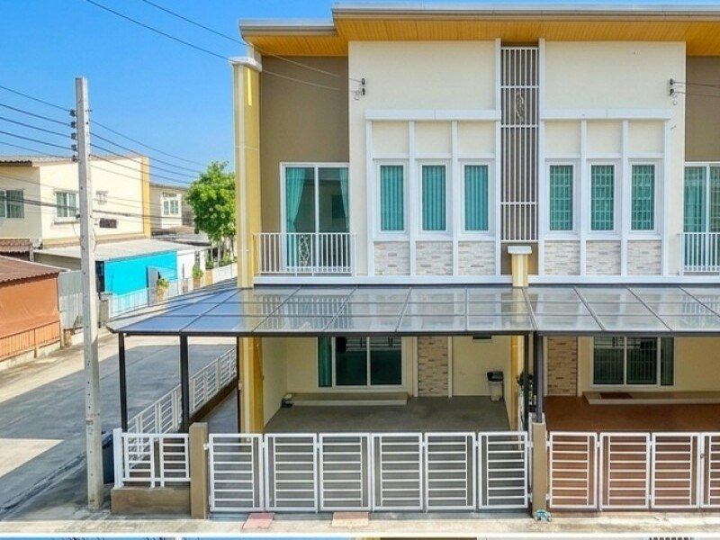 รามคําแหง-วงแหวน ซ.มิสทีน ทาวน์โฮม 2 ชั้น 3น้ำ นานาชาติแอสคอต ใกล้รร.1.2 กม.สัมมากร4นอน 6แอร์