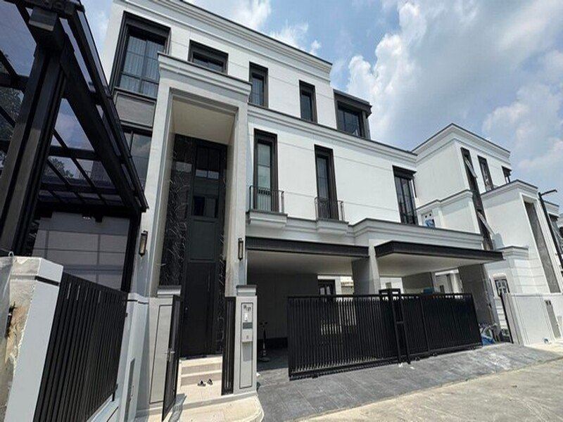 V53520 ให้เช่า บ้านเดี่ยว Malton Gates กรุงเทพกรีฑา ระดับ Luxury Wellness Residence บนถนนศรีนครินทร์-ร่มเกล้า (ถนนกรุงเทพกรีฑาตัดใหม่)