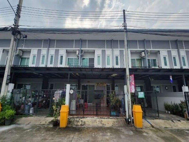 ขายทาวน์เฮ้าส์ 2 ชั้น โครงการ ฉัตรหลวง อำเภอสามโคก ปทุมธานี