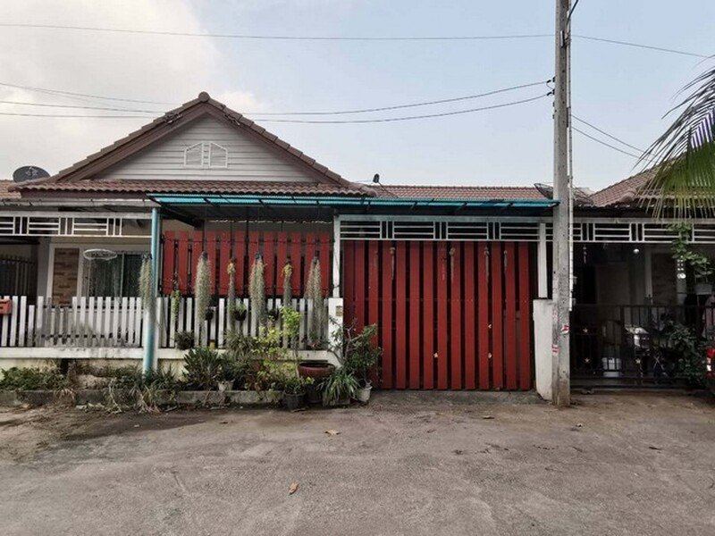 ขายทาวน์เฮ้าส์  หมู่บ้านวาสนา ถนนนิคมพัฒนา - ปลวกแดง ระยอง