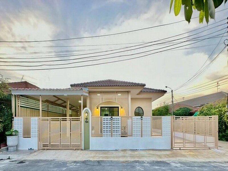 หมู่บ้านพฤกษา 3 ซอย 13/3 (46/194)(ครัวนอกระบายอากาศได้อย่างดี)