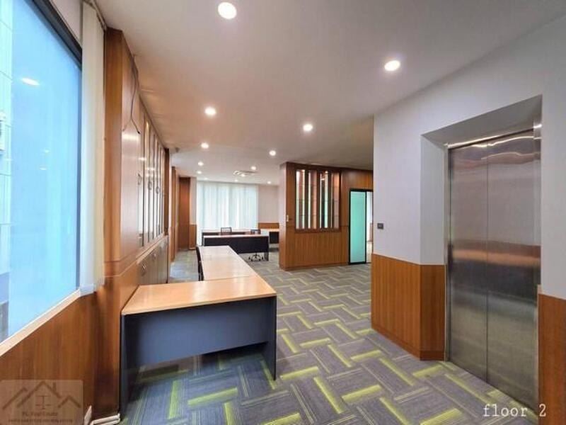 P3407 ให้เช่า อาคาร สำนักงาน ซอยศรีนครินทร์ 15 พร้อมลิฟต์ ตรงข้ามโรงพยาบาลสมิติเวช ศรีนครินทร์ ใกล้มอเตอร์เวย์ และทางด่วน