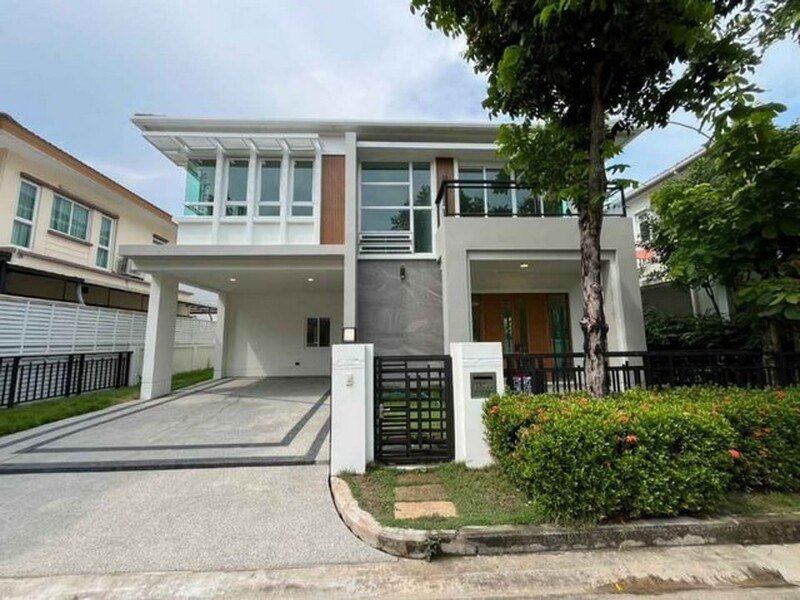 บางกอกบูเลอวาร์ด สาทร  ปิ่นเกล้า 1  บ้านเดี่ยวรีโนเวทใหม่