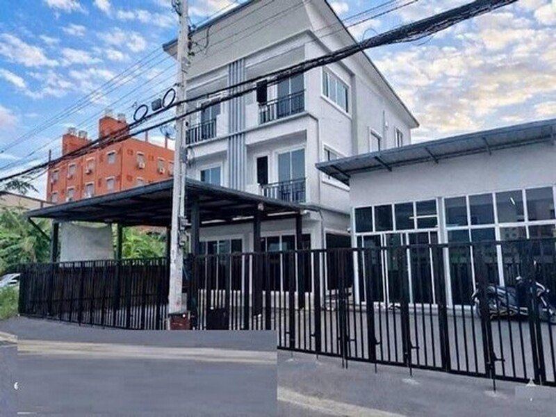 HR 10010 ให้เช่าโฮมออฟฟิศ 3 ชั้น  เฉลิมพระเกียรติ ร.9 ย่านสวนหลวง อุดมสุข สุขุมวิท103 ใกล้ รถไฟฟ้า MRTสีเหลือง ศรีอุดม