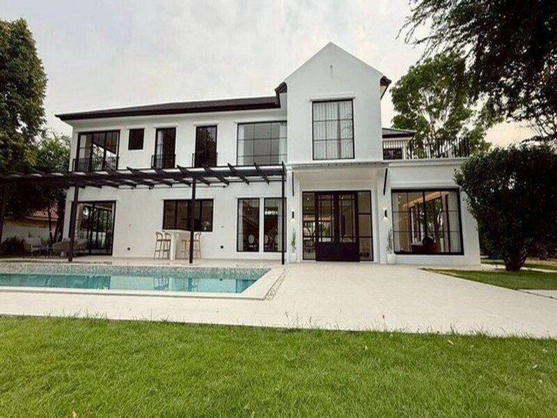 Luxury Pool Villa สไตล์ไทยร่วมสมัย บรรยากาศสงบ ทำเลทอง หางดง