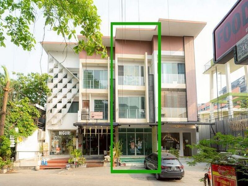 โซนนิมมาน ขาย 13.5 ล้าน ตึกทำเลทอง ย่านธุรกิจ ตรงข้ามทองสมิทธ์ Rare Item หายากมาก #เหมาะลงทุน คาเฟ่ คลินิก #Airbnb หรือปล่อยเช่า