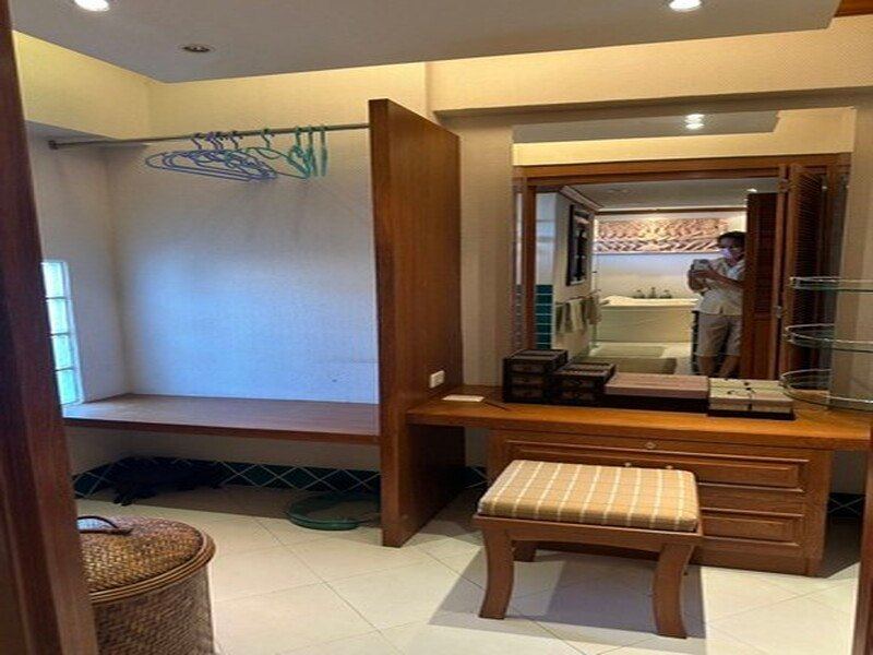 สตาร์บีชคอนโดเทล เขาพระตำหนัก ซอย 4  ชั้นแปด  วิวทะเล 180 องศา ไม่มีตึกบัง