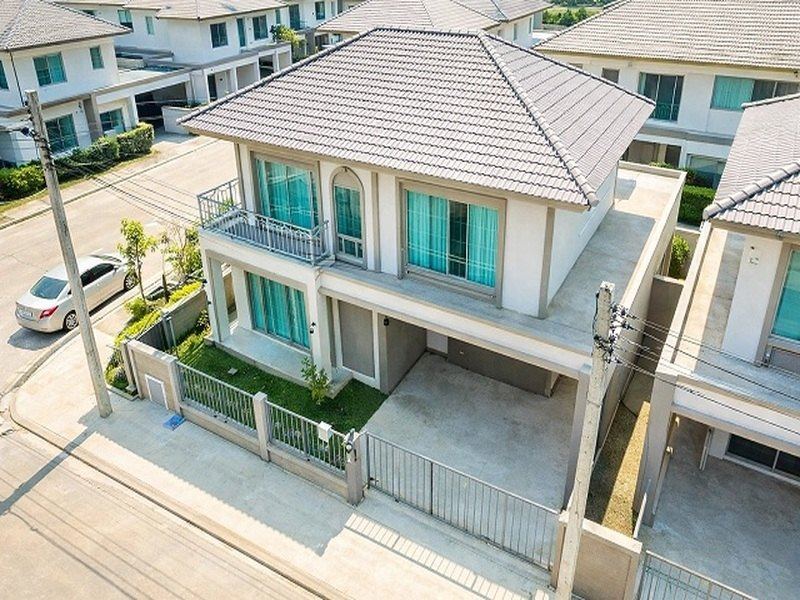 ใกล้ตลาดสมบัติบุรี 1.1 กม.4 นอน 3 น้ำ เซ็นทรัล เวสต์เกต  35 ตร.ว.132 ตร.ม. พร้อมเฟอร์ฯ  5แอร์ บ้าน บางบัวทอง-สุพรรณบุรี