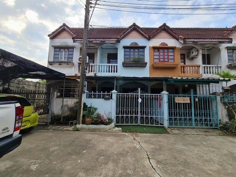 ขายทาวน์เฮ้าส์  ซอยหนองกลางแตง 4  ถนนหนองกลางแตง ราชบุรี