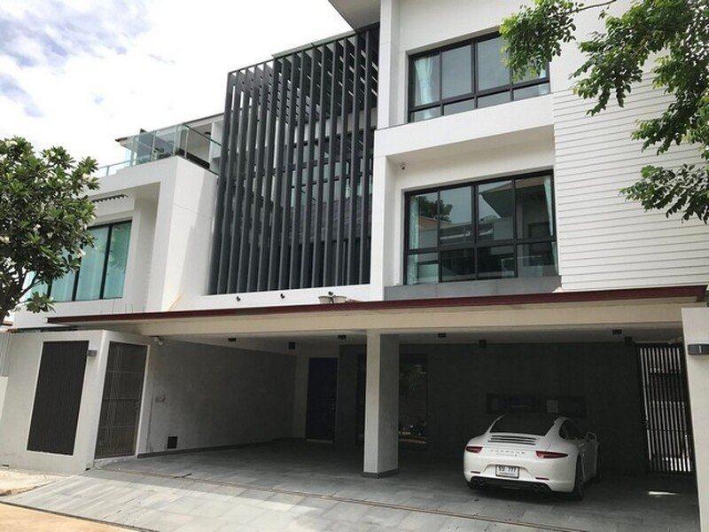 LV53495 ให้เช่า บ้านใหม่ Baan Issara Rama 9 (บ้านชาญอิสสระ พระราม 9) ตรงข้ามสนามกีฬาแห่งชาติ