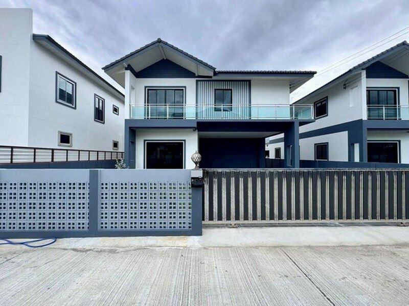 บ้านเดี่ยวสร้างใหม่ 2 ชั้น สไตล์โมเดิร์น ทำเลทอง สันทราย