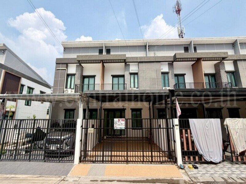 ลดด่วน ทาวน์โฮม รัชชา กรีน กาญจนาภิเษก-กันตนา บ้านสวย ถูกที่สุดในโครงการ