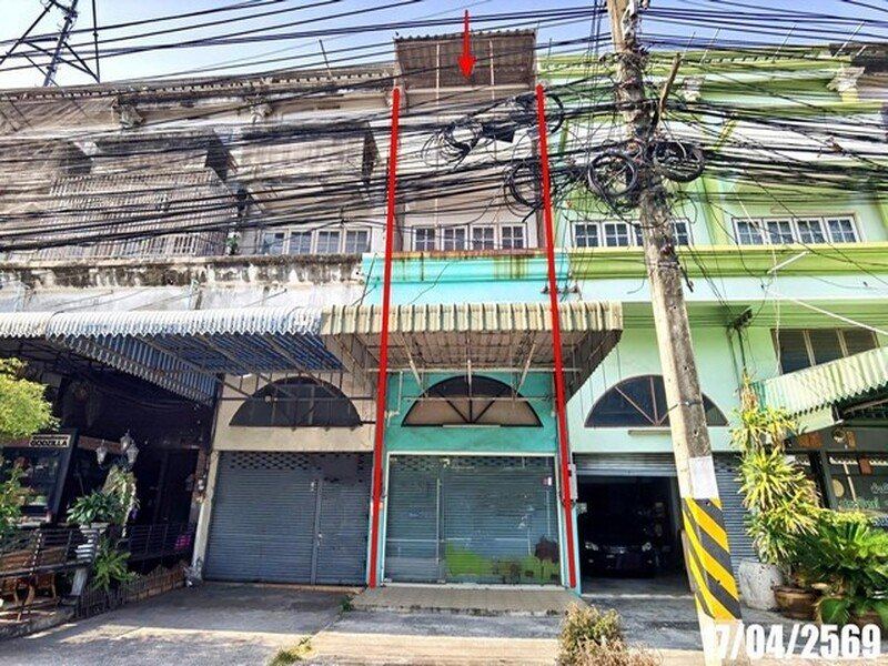 ขายอาคารพาณิชย์ 3 ชั้น มีชั้นลอย ราคาโปรโมชั่น เมืองชลบุรี ถนน พระยาสัจจา