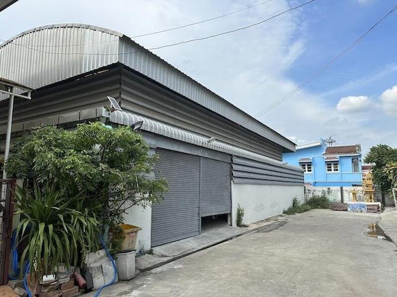 BR 1807 ให้เช่าโกดังพร้อมออฟฟิศ 300 ตารางเมตร นวลจันทร์ 36 นวมินทร์ 163