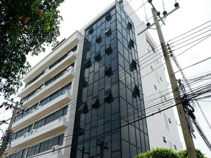 OFFICE อาคารพีเอวี ไม่ไกลจาก - 25200 - 1 BEDROOM 1 น้ำ ขนาด = 1 sq.wa 0 Ngan 0 Rai ราคา - สุดคุ้ม -