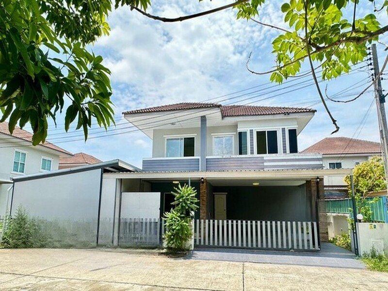รอรีโนเวทใหม่ บ้านเดี่ยว2ชั้น หน้าบ้านติดสวน พื้นที่ใช้สอยกว้างมาก ใกล้อมตะเฟส6,7,8,9,10
