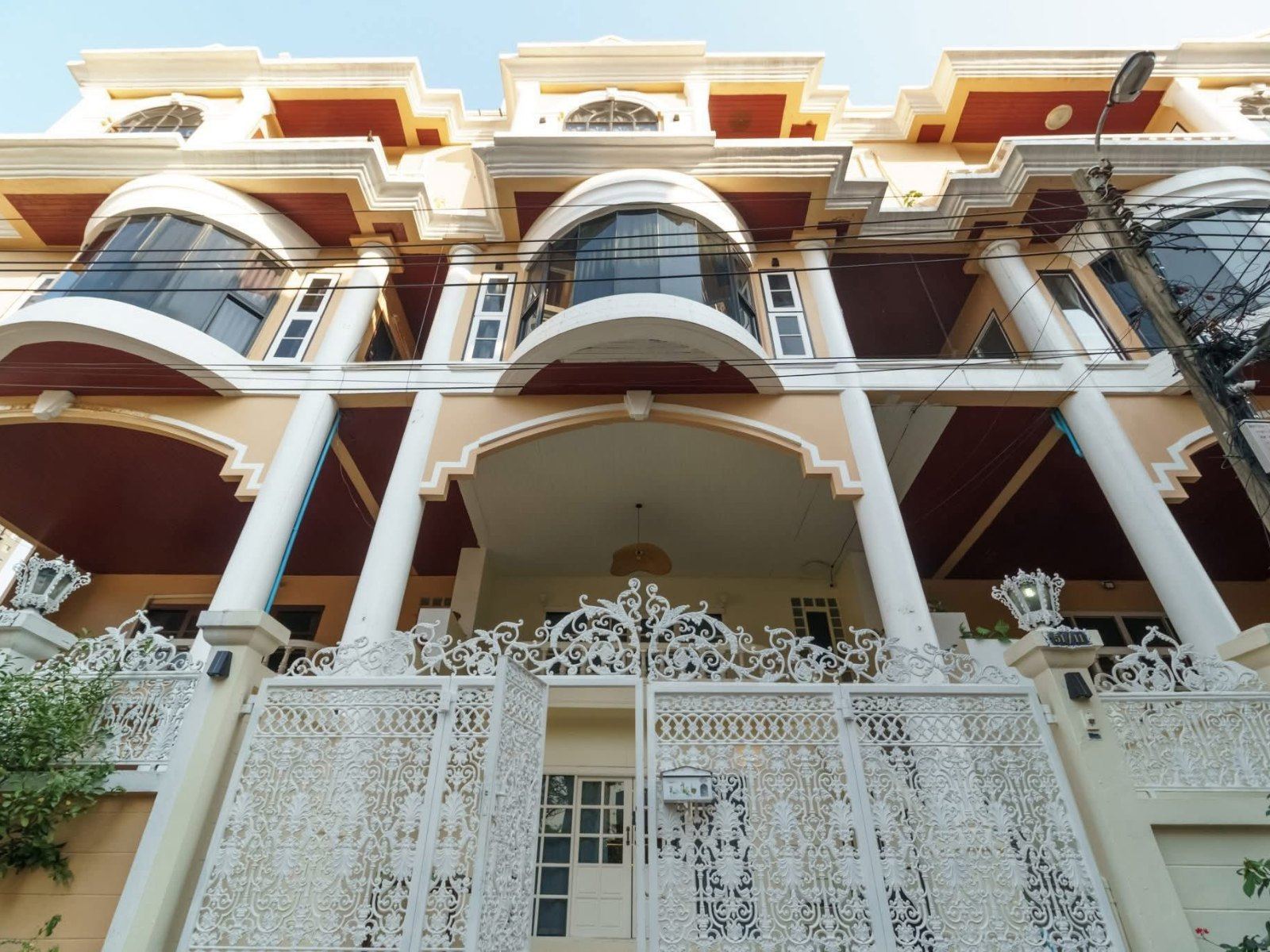 OWNER POST - Luxury Townhome 5 ชั้น ทองหล่อ ซอย 25 l 400 ตร.ม. 90,000/เดือน พร้อมเข้าอยู่ทันที โทร 092-6397963