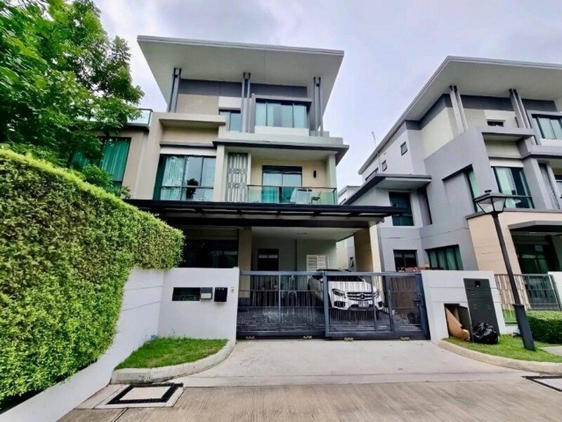 ขายด่วน บ้านเดี่ยว หมู่บ้านนาราสิริ โทเพียรี่ นวมินทร์-รามอินทรา ใกล้แฟชั่นไอส์แลนด์ โทร 095-164-2956