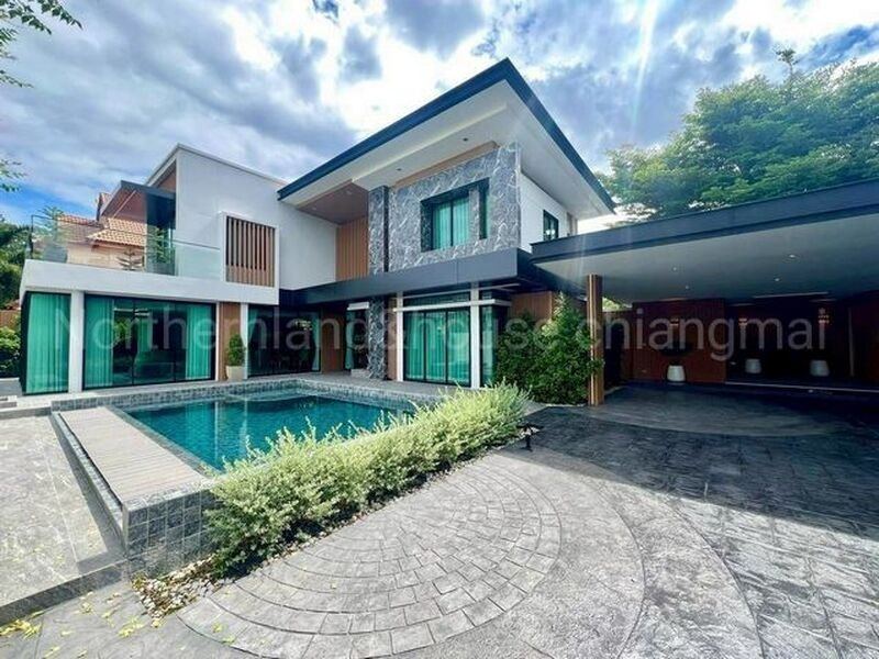 ขาย 18.5 ล้าน 113 ตรว. #โซนรวมโชค #บ้านหรูสไตล์พูลวิลล่า #รีโนเวทใหม่ #ใกล้แยกรวมโชค เชียงใหม่ ด้านหลังเป็น #วิวดอยโล่ง สงบ ไม่ติดบ้านใคร