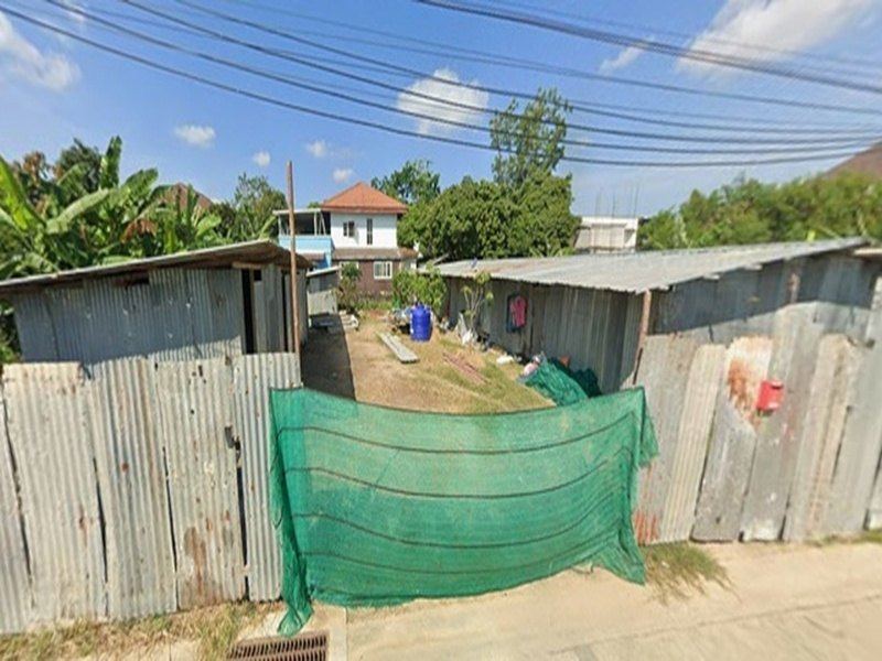 บ้านพักคนงาน ที่ดินเปล่าถมแล้ว ทำเลดี บางแวก89-95 ใกล้สี่แยกทศกัณฑ์ 700 ม.และร้านสะดวกซื้อ ขนาด 165 ตร.ว. พื้นที่รวม 660 ตร.ม.