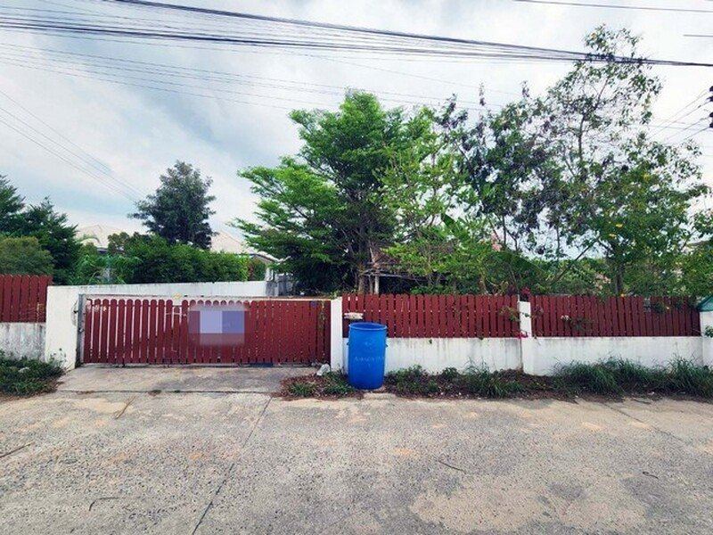 ขายบ้านเดี่ยว  หมู่บ้านแคร์คุณ  ซอยนาคจู ถนนนิคมพัฒนา สาย 13 ซอย 4 ระยอง
