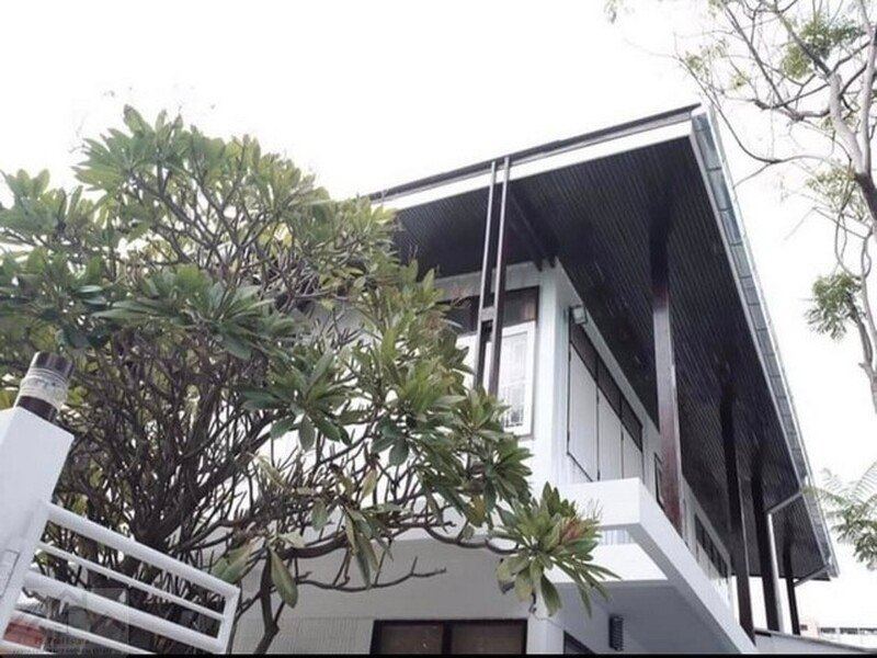 ให้เช่าบ้านเดี่ยว 2 ชั้น 70 ตรว. 3 ห้องนอน ใจกลาง CBD ซอยปลูกจิต ถนนพระรามที่ 4 ทำเลใจกลางเมือง **รับส้ตว์เลี้ยง