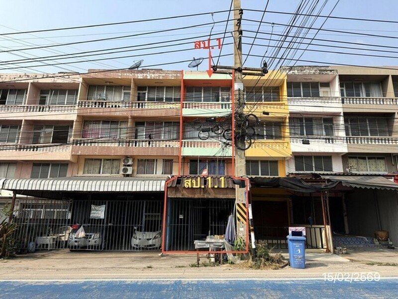 ขายอาคารพาณิชย์ 3 ชั้น มีชั้นลอยมีดาดฟ้า  ศรีราชา จังหวัดชลบุรี