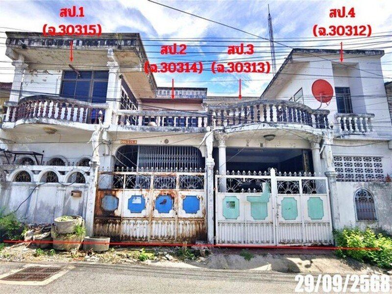 ขายอาคารพาณิชย์ 2 ชั้น 4 คูหา มีชั้นดาดฟ้า เมืองชลบุรี ถนน ศุขประยูร