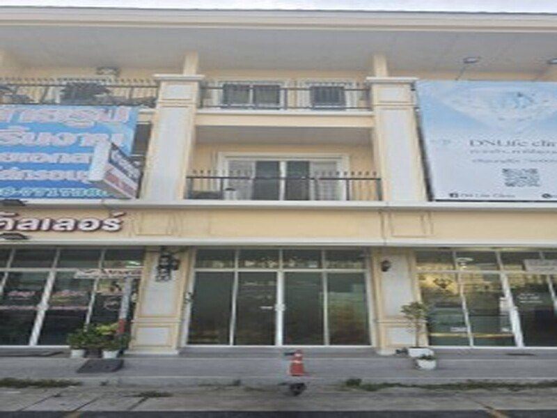 อาคารพาณิชย์ 3 ชั้น ซอย ABAC บางนาโครงการ Ritz ville Bangna เนื้อที่ 18.5 ตร.วา, พท.ใช้สอย 228 ตร.ม
