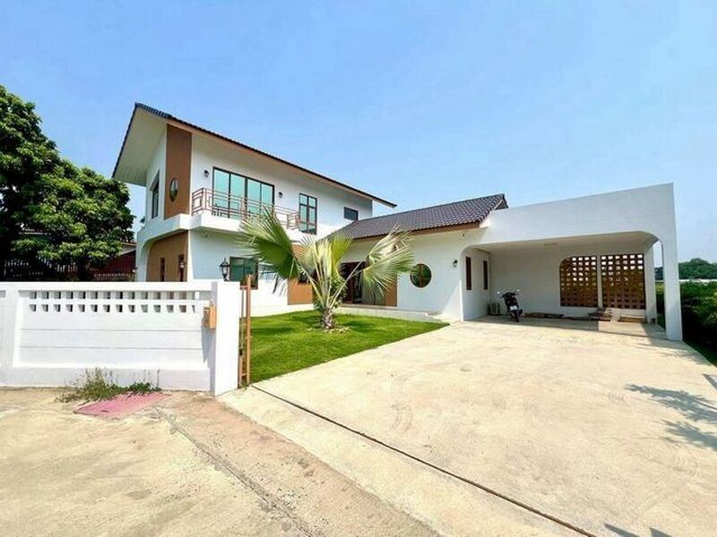 #โซนสันทราย ราคาเริ่มต้นที่ 6.8 ล้าน 191 ตรว. #บ้านสร้างใหม่ #เฟอร์นิเจอร์ครบ ตกแต่งสวย #สไตล์โมเดิร์นมินิมอล #ใกล้ห้างริมปิงเมต้ามอล 5 นาที