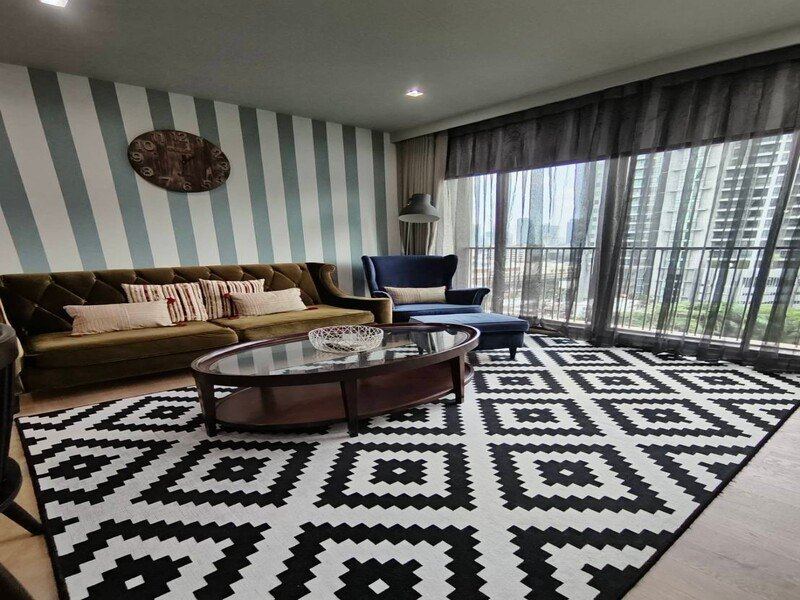 Noble Refine Sukhumvit 26 Safe Convenient 10th Floor BTS Phrom Phong