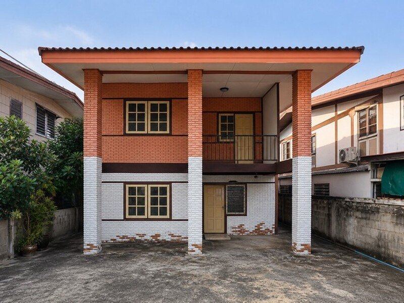 หมู่บ้านรัตนโกสินทร์ 200 ปี บ้านเดี่ยว 2 ชั้น ซอยรังสิต-ปทุมธานี 10 ถนนรังสิต ปทุมธานี ราคานี้ คุ้มค่าสำหรับผู้ซื้อ บนทำเลศักยภาพ