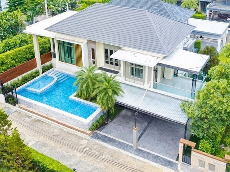 ใกล้ MRTไทรม้า 500ม. ใกล้ตลาดสดท่าอิฐ 1.5 กม  คฤหาสน์ Pool Villa หรู 2 ชั้น 5นอน 6น้ำ 132 ตร.ว. 500 ตร.ม.