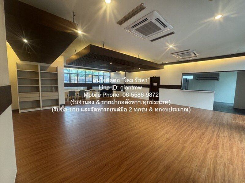 สำนักงาน ให้เช่าพื้นที่สำนักงาน (Office For Rent) ชั้น 3 บนอาคารสำนักงานหรู ติด ซ.ทองหล่อ พ.ท. 200 ตร.วา 80000 B.   เล่นใหญ่