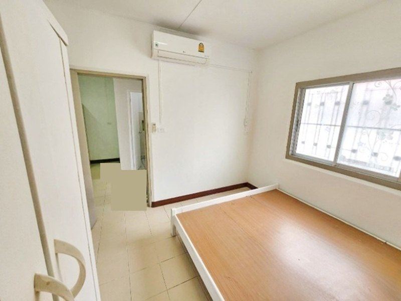 วัดศรีวารีน้อย 33ตรม. ให้เช่า 2,599 บาท คอนโด รีโนเวทใหม่ สุวรรณภูมิ1 ไม่เคยอยู่ ขายขาดทุน 379,999 บาท King Power ชั้น5 ทาสีใหม่