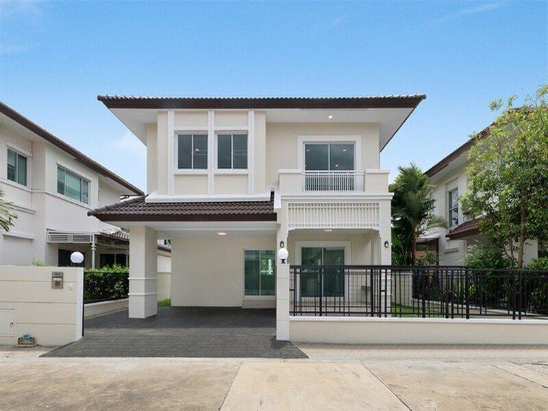หมู่บ้านบุศรินทร์ บางบัวทอง ต่อเติมครบพร้อมอยู่ ทำเลดี ใกล้รถไฟฟ้า