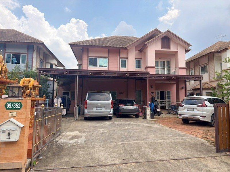 ขายด่วน! บ้านเดี่ยวหลังใหญ่ แปลงพิเศษ 97.1 ตร.ว. หมู่บ้านจรูญรัตน์ ปาร์ควิลล์ ปทุมธานี